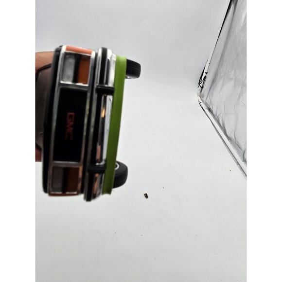 Kyle Petty #42, 1994 Brickyard 400, Mello Yellow, Suburban Bank, Brookfield - Picture 5 of 7